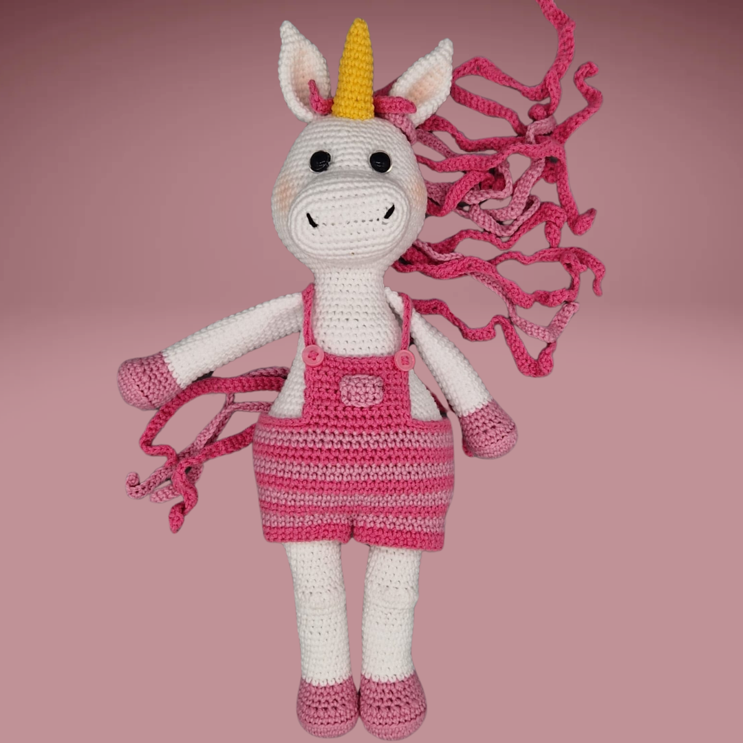 Häkelset Einhorn mit Latzhose