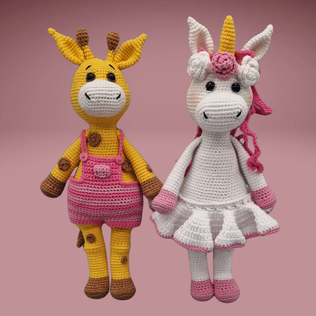 Häkelset Einhorn mit Latzhose